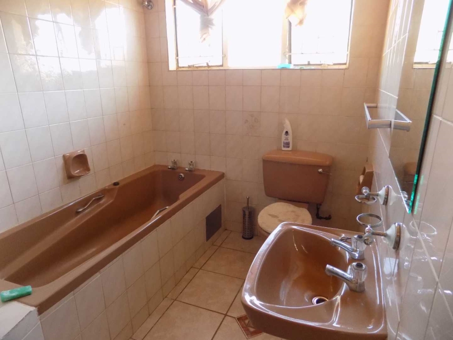 4 Bedroom Property for Sale in Universitas Ridge Free State